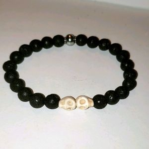 NWOT! Lava Stone Skull Bracelet